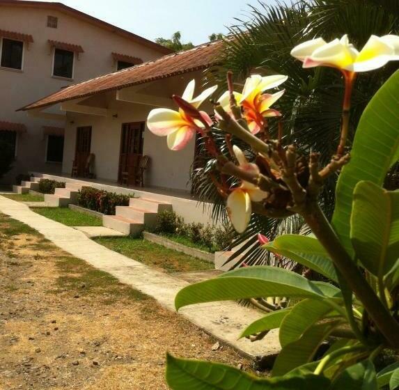 فندق Pedasi Sports Club