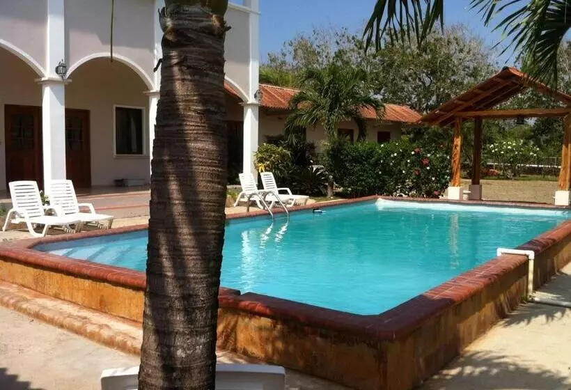 Hotelli Pedasi Sports Club
