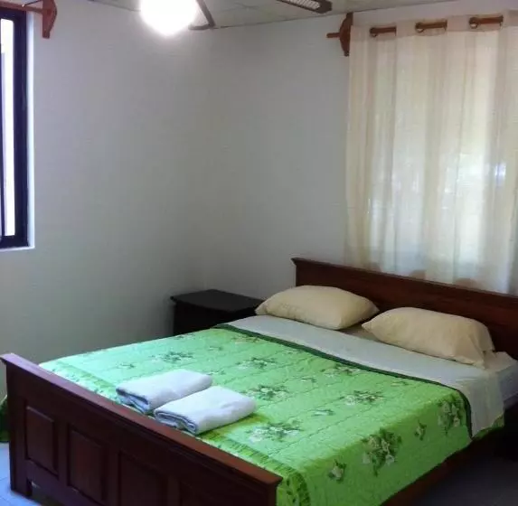 Hotelli Pedasi Sports Club