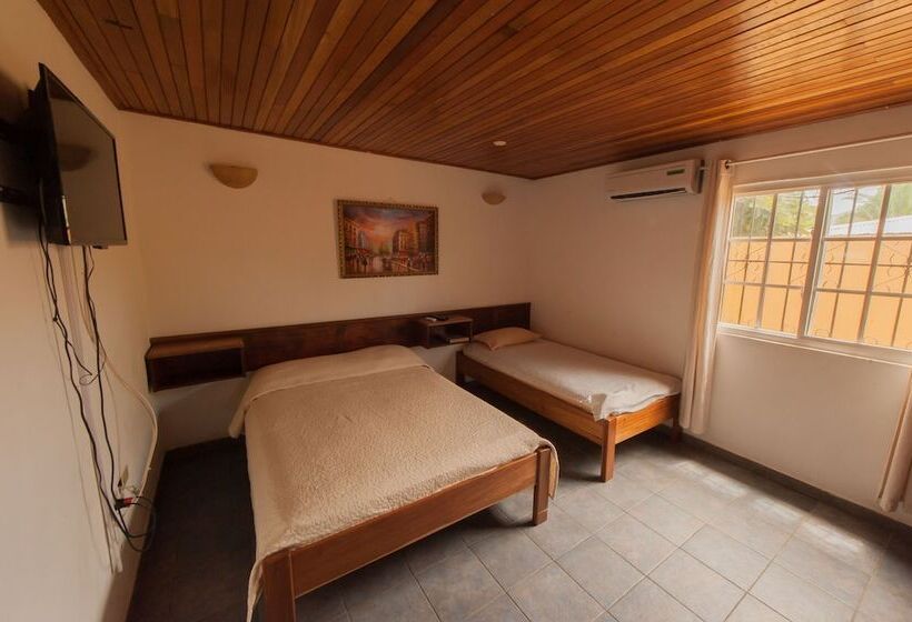 Hotel Posada Los Delfines