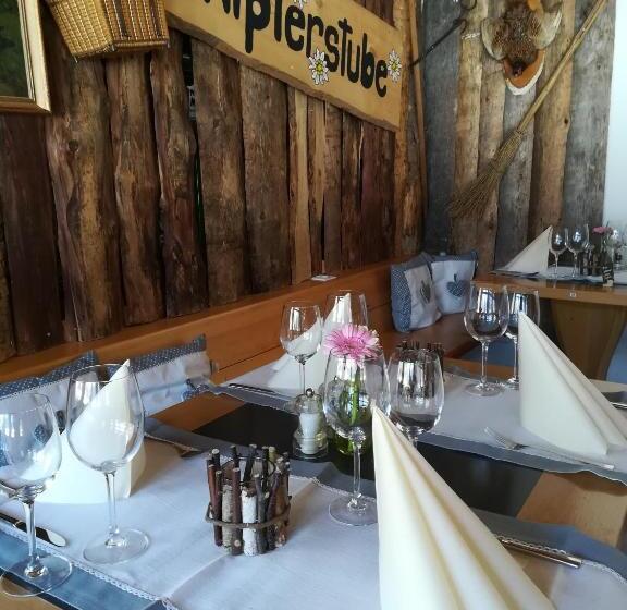 בית מלון כפרי Rhodannenberg Ag