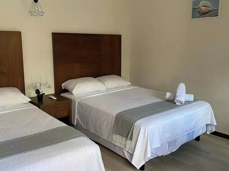 ホテル San Julio