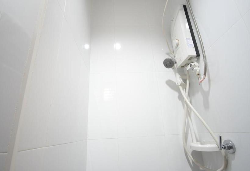 ホテル Zen Rooms Pasay Airport Road