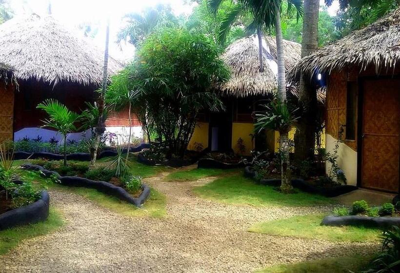 Lennons Place Backpacker Hostel