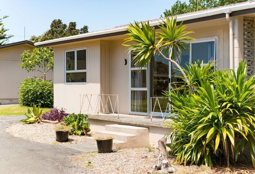 Motelli Waitangi Beach Units