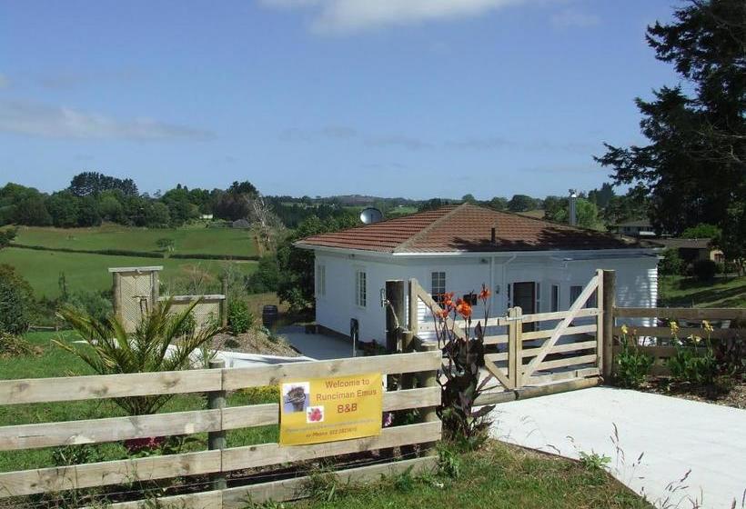 Runciman Berries And Emus B&b