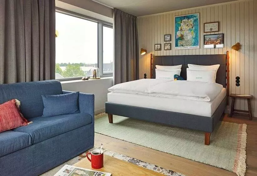 25hours Hotel Paper Island