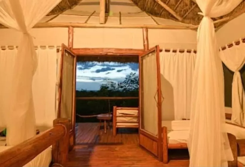 هتل Kazinga Wilderness Safari Camp