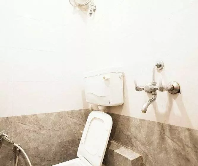 Hotelli Metro Palace Nalasopara East Mumbai