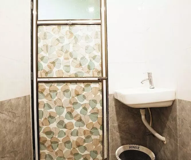 Hotelli Metro Palace Nalasopara East Mumbai