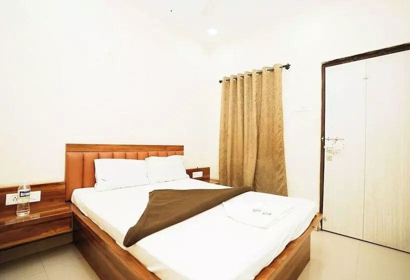 Hotelli Metro Palace Nalasopara East Mumbai