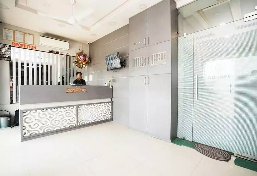 Hotelli Metro Palace Nalasopara East Mumbai