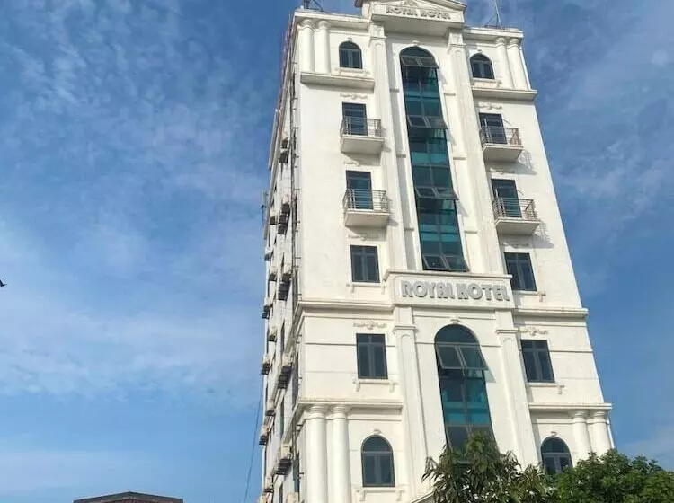 Royal Hotel Cua Lo Beach