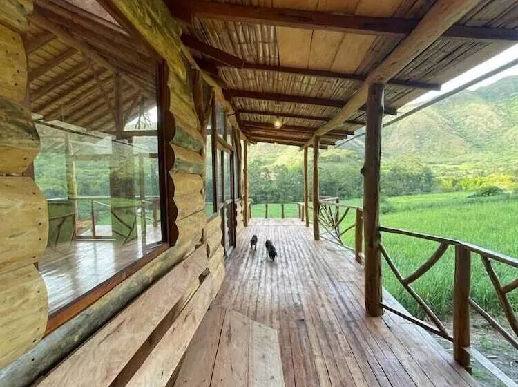 Maaseutuhotelli Eco Finca Hostal Santorum