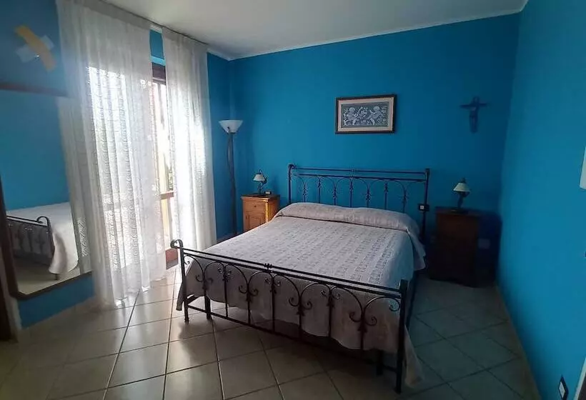 Maaseutuhotelli Il Falco Del Cilento