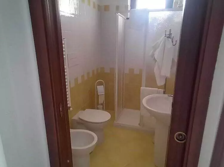 Maaseutuhotelli Il Falco Del Cilento