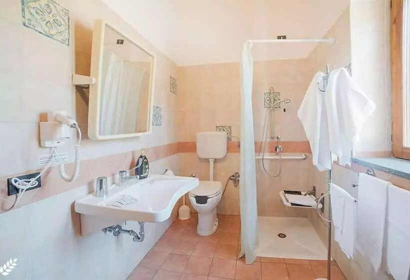 Maaseutuhotelli Il Falco Del Cilento