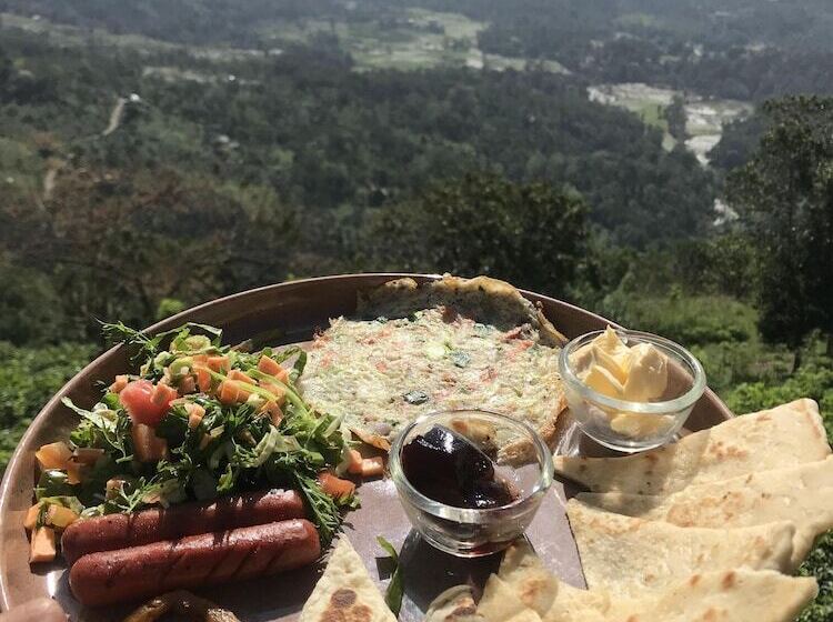 בית מלון כפרי The Backyard Blangoda