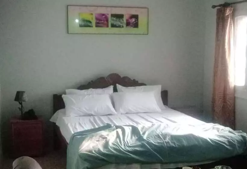 هتل Outdoor Adventures Resort