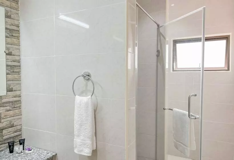 Palm Holiday Apartments