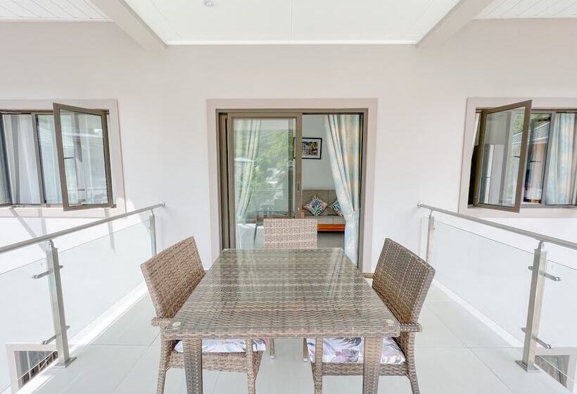 Palm Holiday Apartments