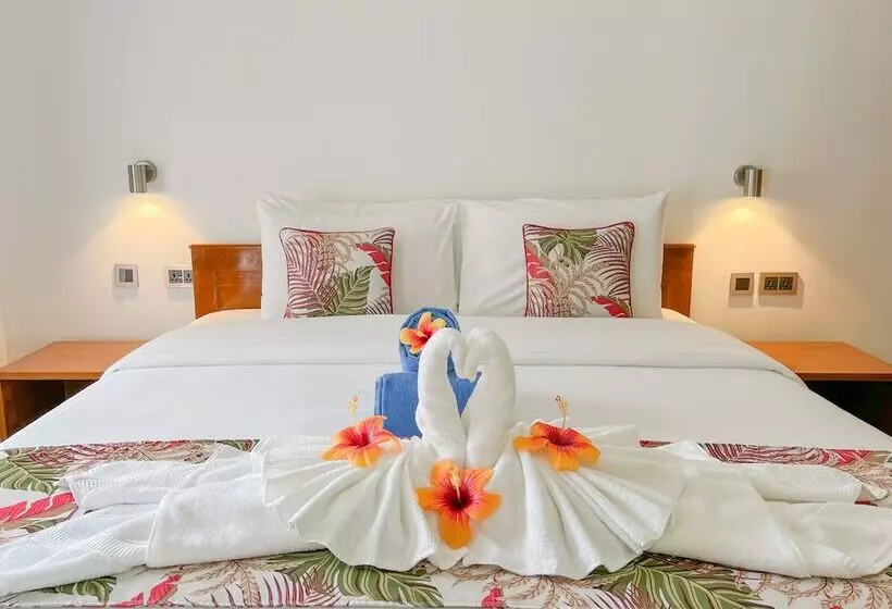 Palm Holiday Apartments