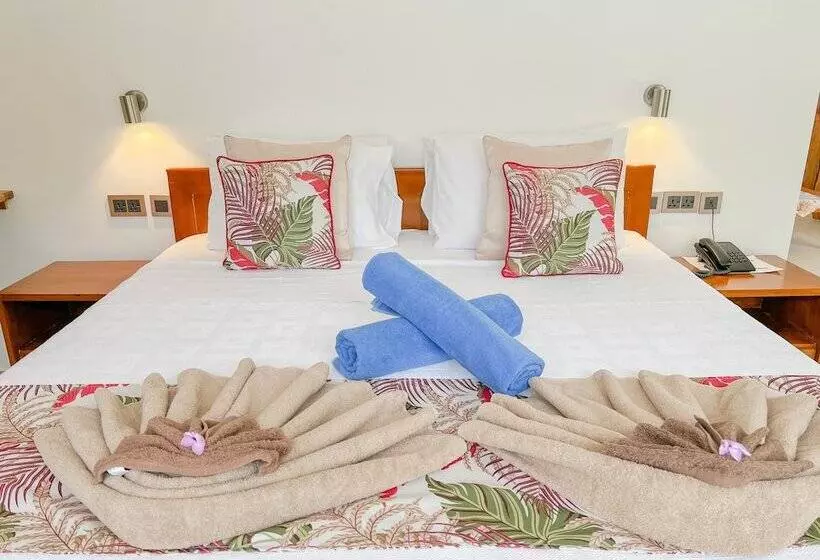 Palm Holiday Apartments