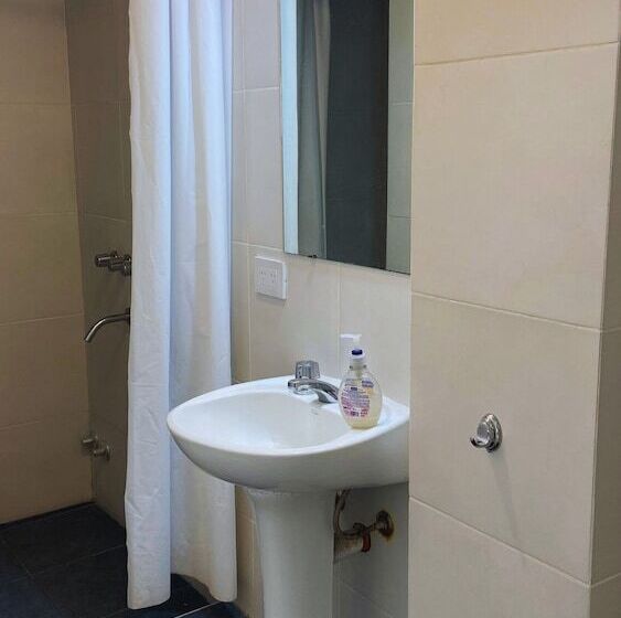 پانسیون Casa En El Encantador San Telmo   8 Habitaciones