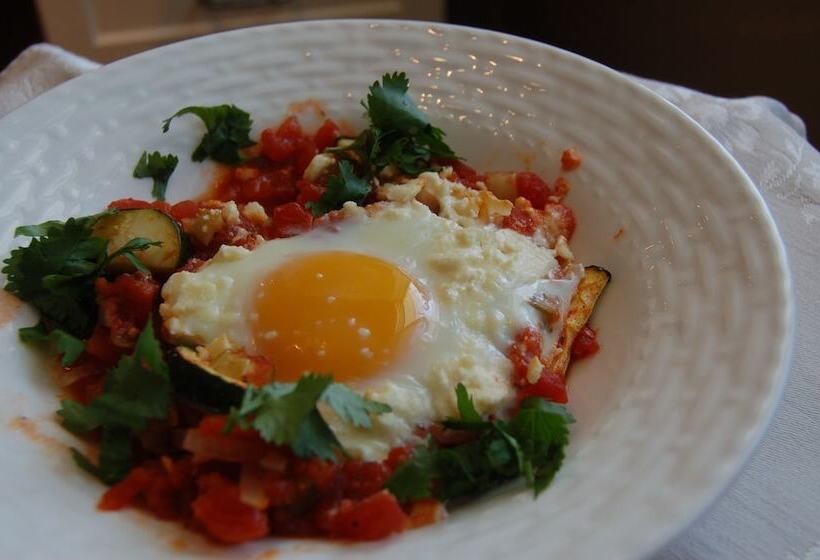 A Muskoka Dream Catcher Bed & Breakfast