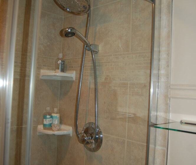 A Muskoka Dream Catcher Bed & Breakfast