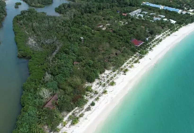 Retkeilymaja Mad Monkey Koh Rong