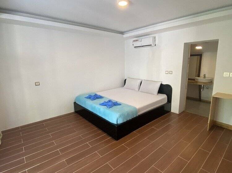 Schronisko Mad Monkey Koh Rong