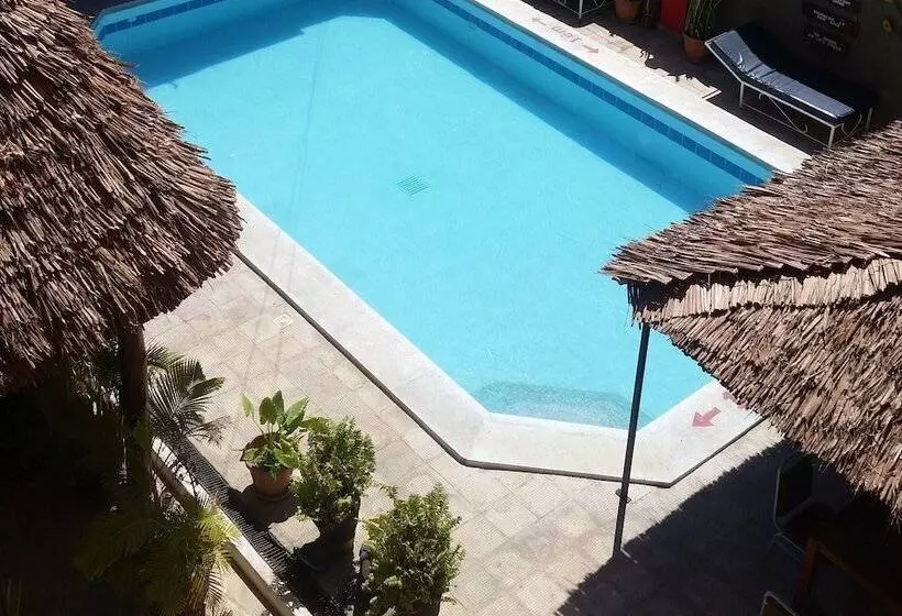 Global Africa Apartment & Hotel   Mtwapa