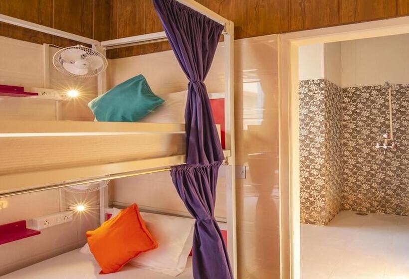 Madpackers Amritsar Hostel