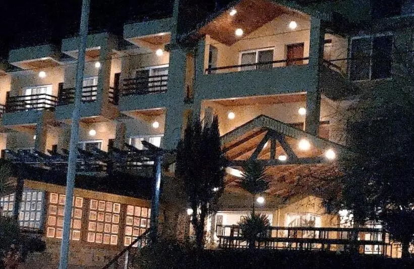 ホテル Misty Oaks Resorts