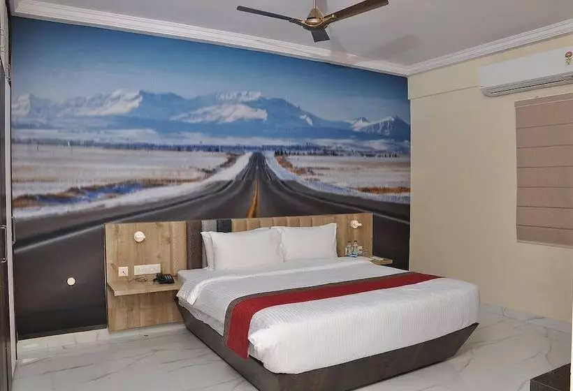 Hotelli The Butterfly Luxury Serviced Apartments Ramachandra Vijayawada