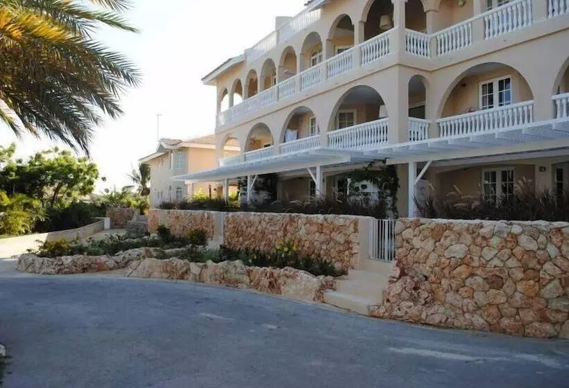 هتل Ocean Resort Apartment Pelican