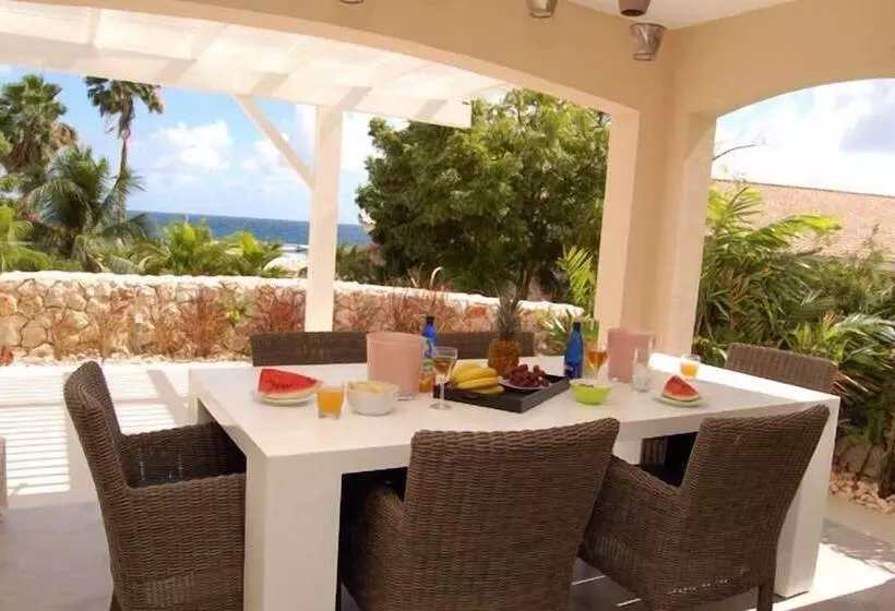 هتل Ocean Resort Apartment Pelican