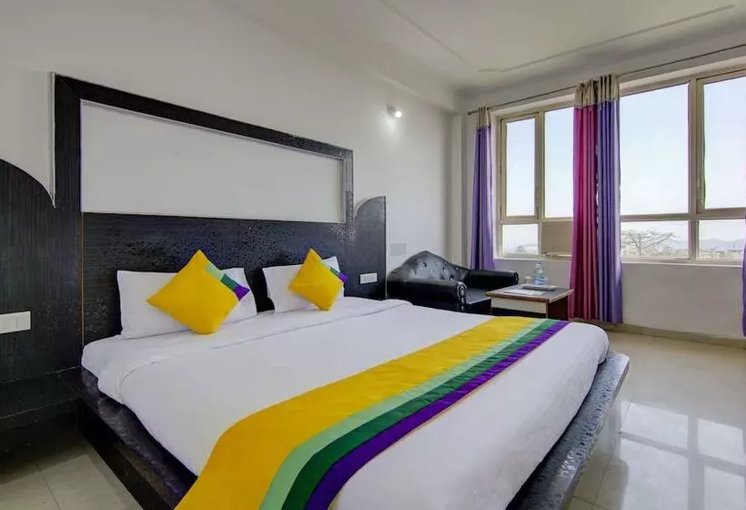 Itsy Hotels Satya Shree