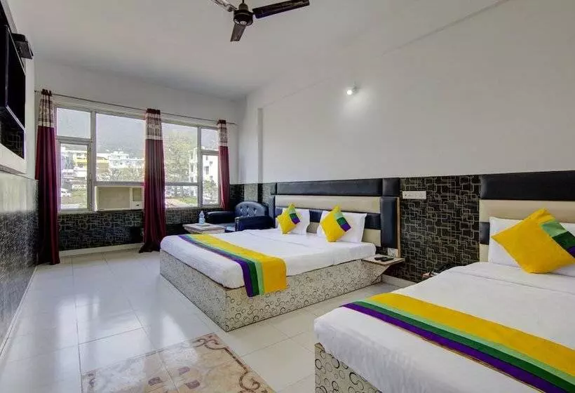 Itsy Hotels Satya Shree