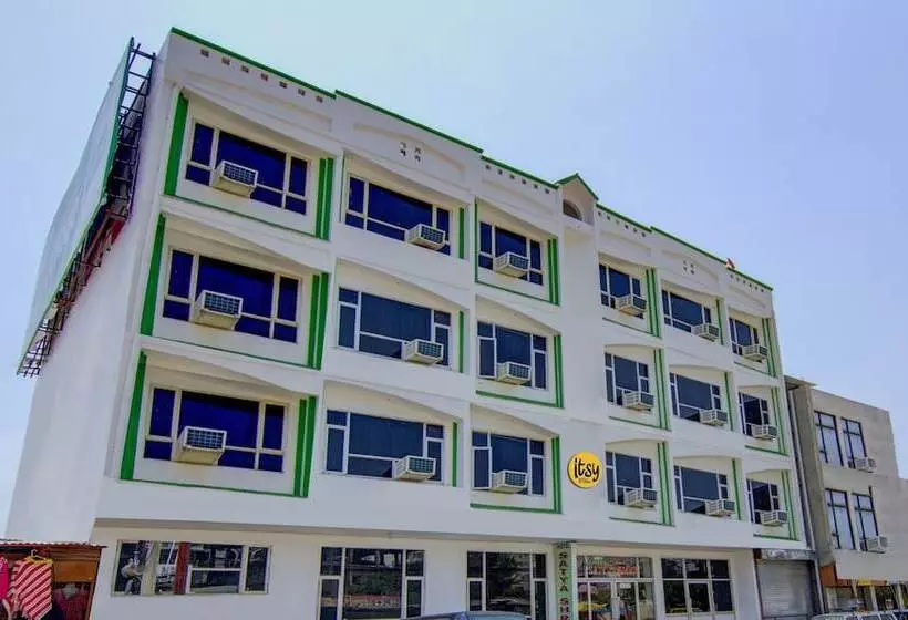 Itsy Hotels Satya Shree