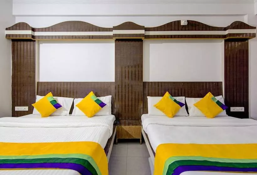 Itsy Hotels Satya Shree