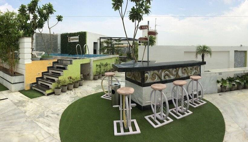 ホテル Sahibs Lighthouse