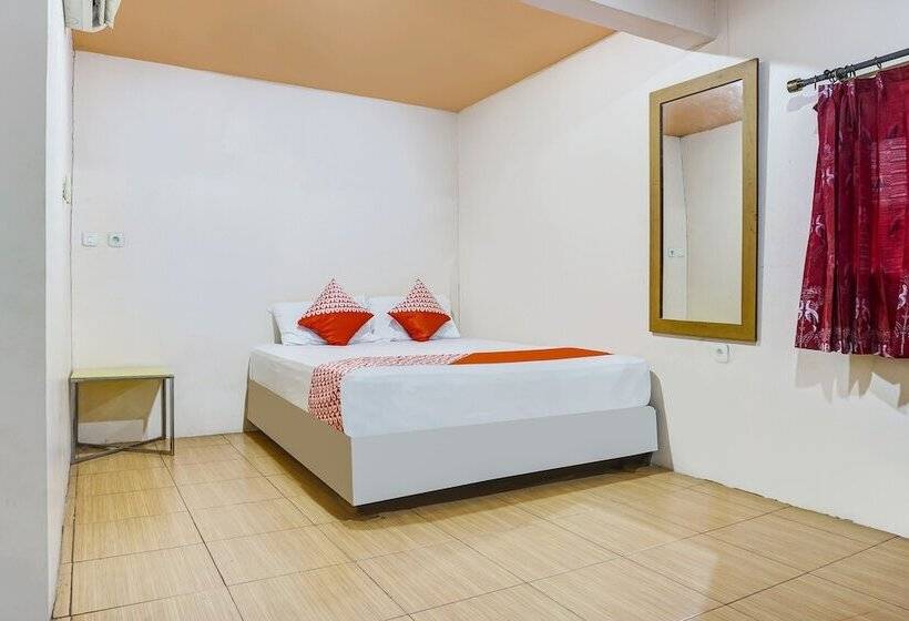 בית מלון כפרי Makassar Cottage By Oyo