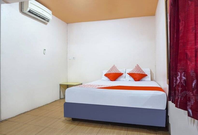 בית מלון כפרי Makassar Cottage By Oyo