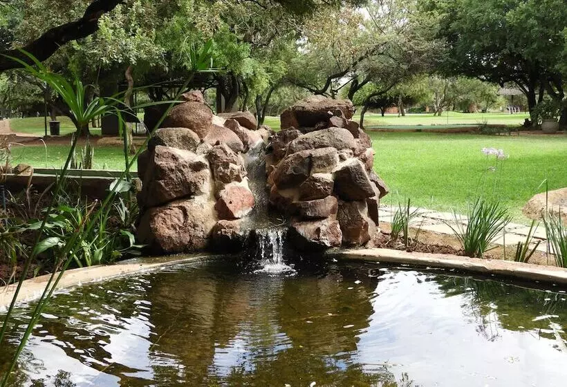 Hotelli Monateng Safari Lodge