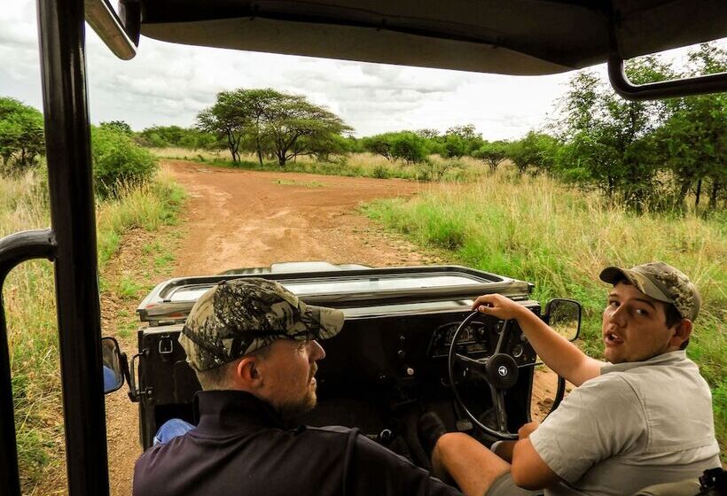 Hotel Monateng Safari Lodge