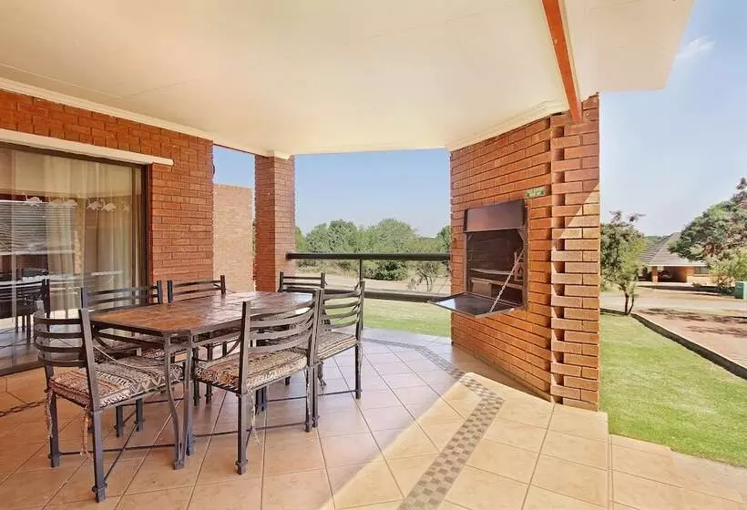 Hotelli Monateng Safari Lodge