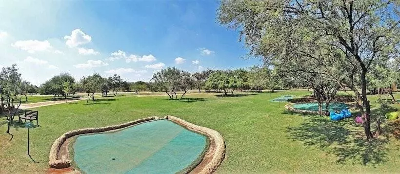 Hotelli Monateng Safari Lodge