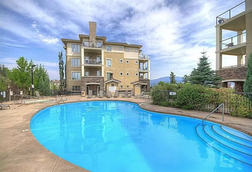 هتل Pinnacle Pointe By Kvr